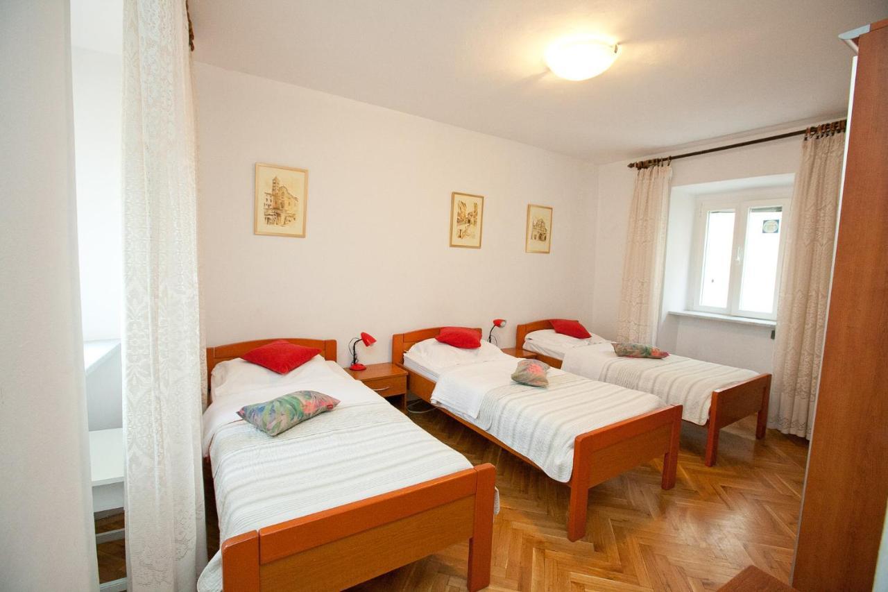 Ferienwohnung Victoria Spire Center Of The Old Town Zadar Exterior foto