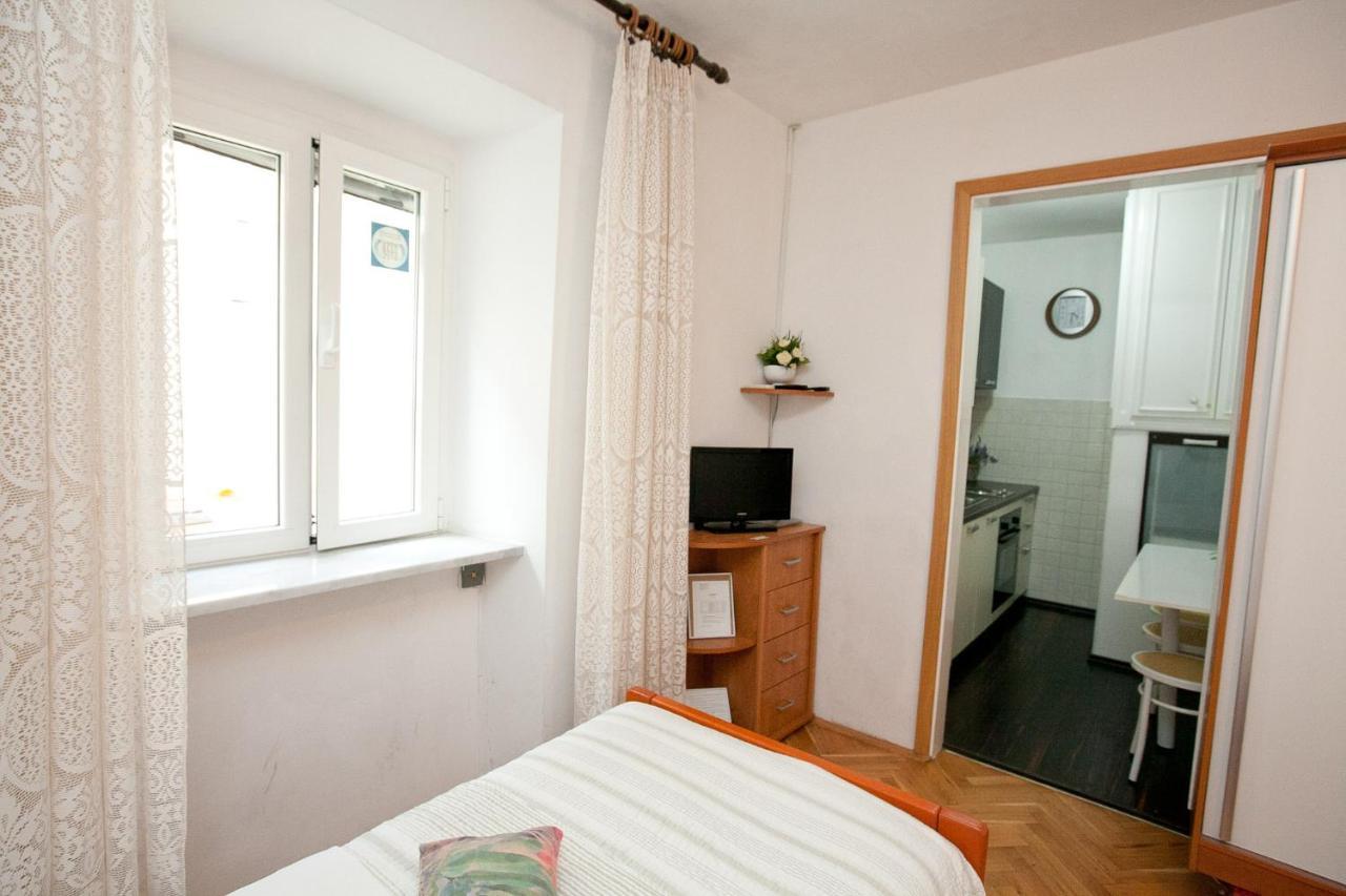 Ferienwohnung Victoria Spire Center Of The Old Town Zadar Exterior foto